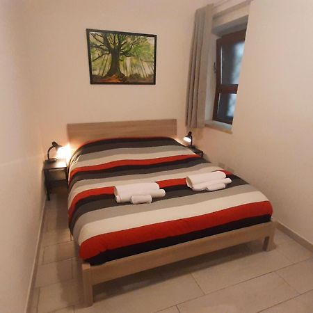 Apartamento Comfy&Cozy Flat In Fiumicino Center Exterior foto