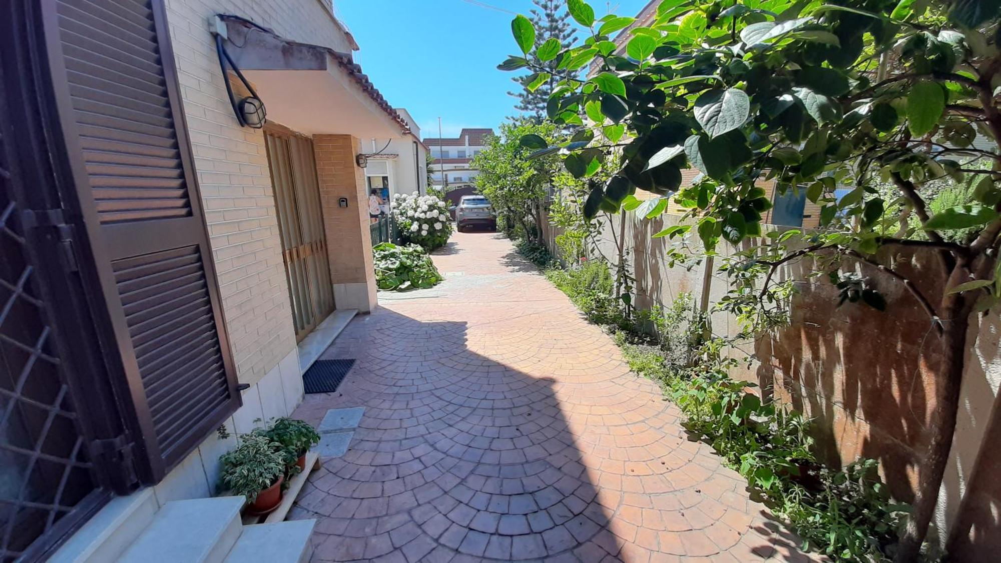 Apartamento Comfy&Cozy Flat In Fiumicino Center Exterior foto
